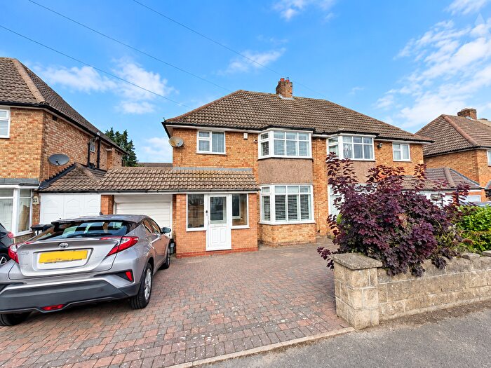 3 Bedroom Semi Detached House For Sale In Southfield Avenue, Castle Bromwich, Birmingham, West Midlands, B36