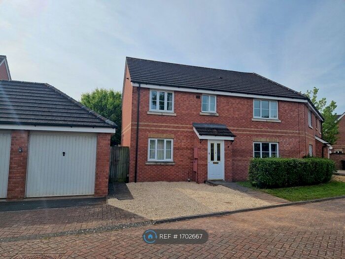 4 Bedroom Semi-Detached House To Rent In The Furlong, Hereford, HR2