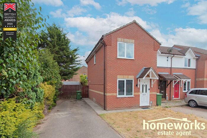 2 Bedroom End Of Terrace House For Sale In Brooks Drive, Scarning, Dereham, NR19
