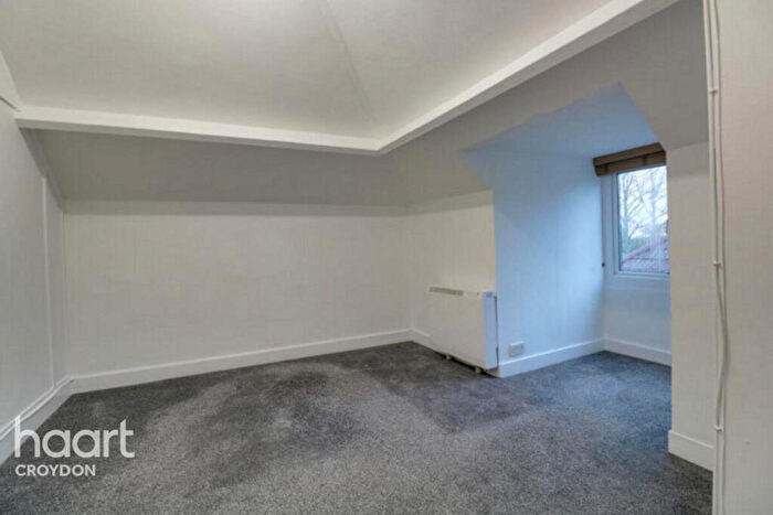 1 Bedroom Flat To Rent In Cheam Road, Sutton, SM1