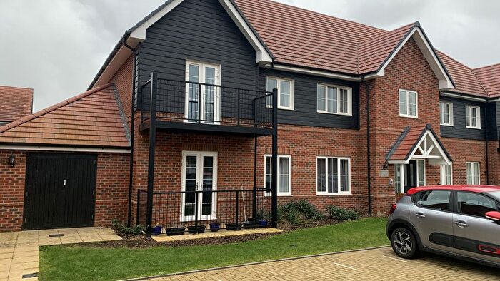 2 Bedroom Flat For Sale In Navigation House, Chichester, PO20