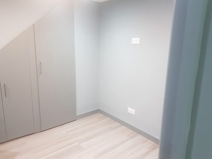 1 Bedroom Flat To Rent In Gunnersbury Lane, London, W3