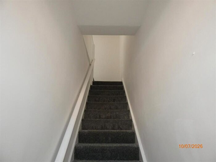 3 Bedroom Flat To Rent In Cartington Terrace, Heaton, NE6