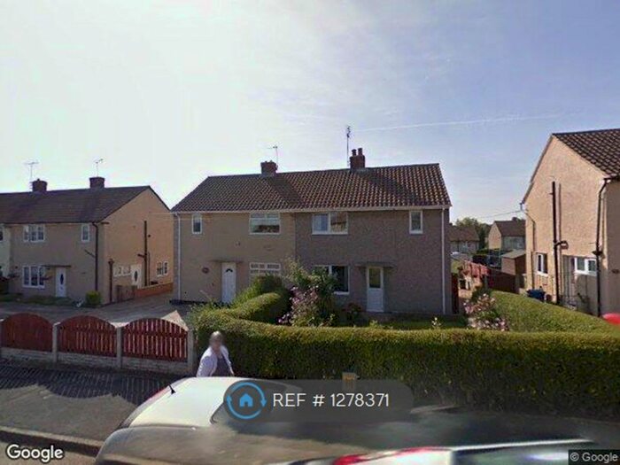 3 Bedroom Semi-Detached House To Rent In Stewart Road, Carlton-In-Lindrick, Worksop S81