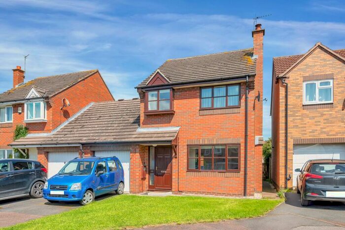 3 Bedroom Link Detached House For Sale In Valebrook Road, Stathern, Melton Mowbray, LE14
