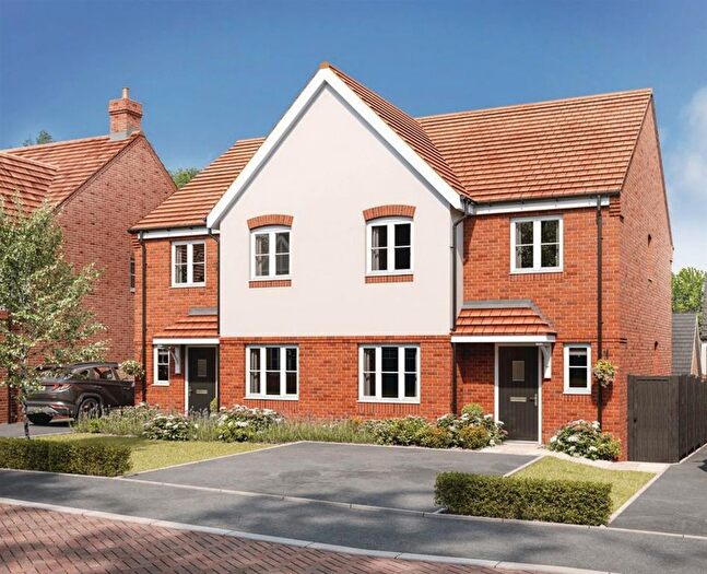 3 Bedroom Semi Detached House To Rent In Grange Meadows, Hugglescote, Coalville, LE67