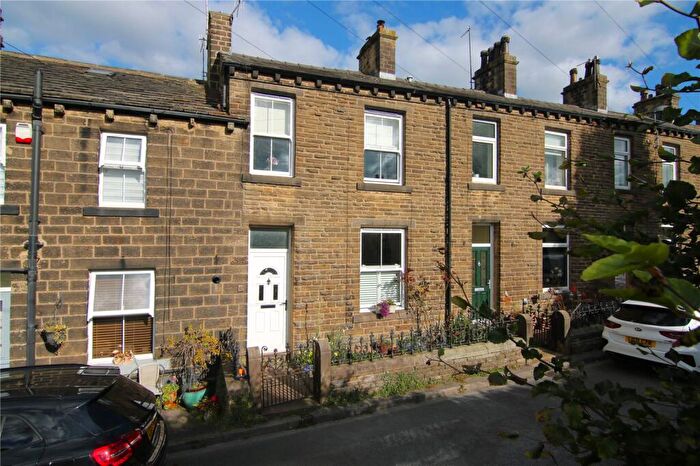 3 Bedroom Terraced House For Sale In Park Lane, Sutton-In-Craven, BD20