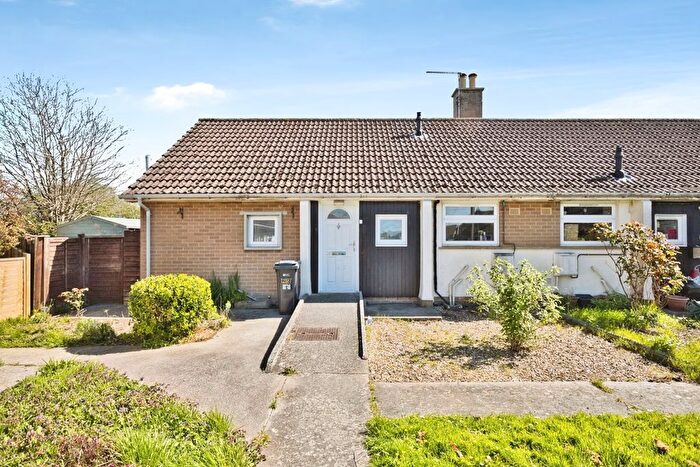 2 Bedroom Bungalow For Sale In Steppes Meadow, Martock, TA12