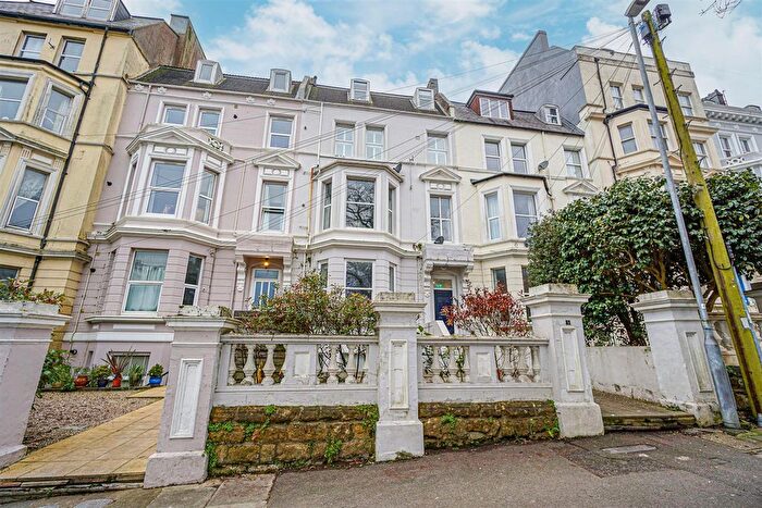2 Bedroom Flat For Sale In Charles Road, St. Leonards-On-Sea, TN38