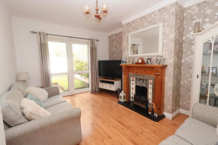 3 Bedroom Terraced House For Sale In Thornbury Road, M32