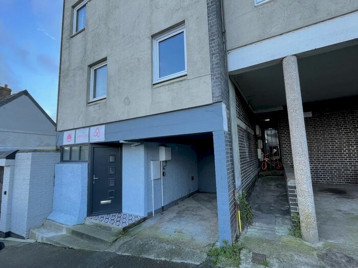 1 Bedroom Maisonette For Sale In Fore Street, Torpoint, PL11