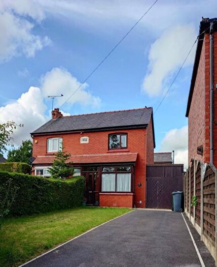 2 Bedroom Semi-Detached House To Rent In Chapel Road, Preston, PR4