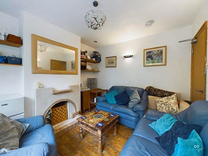 6 Bedroom Semi Detached House To Rent In Church Place, Brighton, BN2