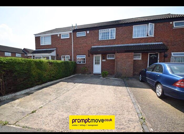 3 Bedroom Property To Rent In Peregrine Road, Luton, LU4