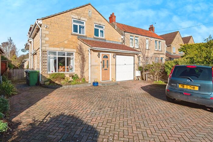 5 Bedroom Detached House For Sale In Melksham Road, Holt, Trowbridge, BA14