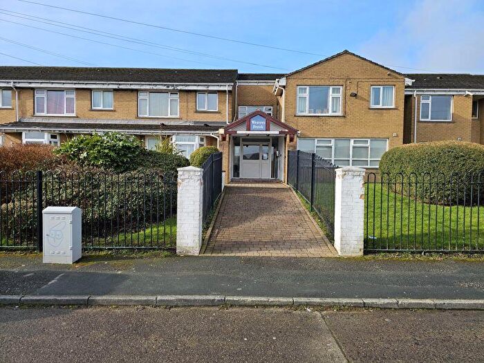 2 Bedroom Apartment For Sale In Weavers Brook, Cumberland Close, Halifax, HX2