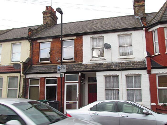 3 Bedroom Terraced House To Rent In Rosebery Avenue, London, N17