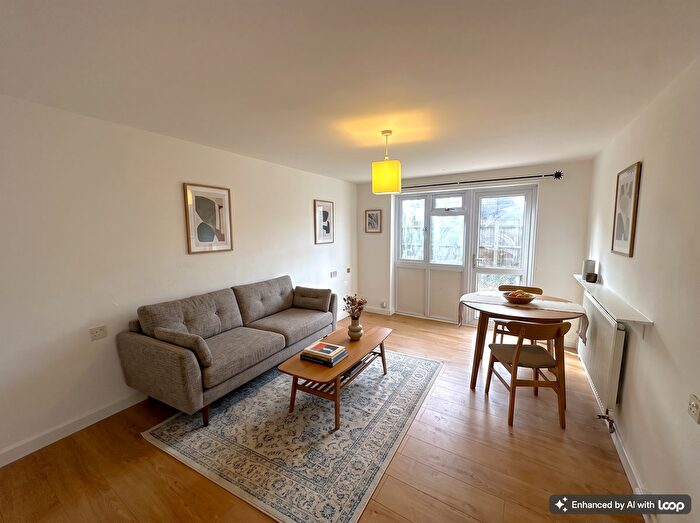 1 Bedroom Flat For Sale In Farrier Road, Northolt, Middlesex, UB5