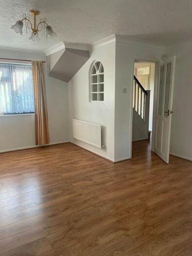 3 Bedroom Semi-Detached House To Rent In Farthingale Lane, Waltham Abbey, EN9