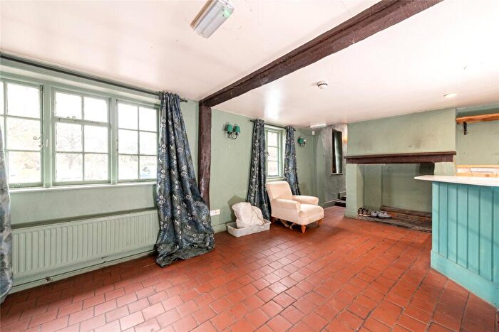 3 Bedroom End Of Terrace House For Sale In High Street, Gosmore, Hertfordshire, SG4