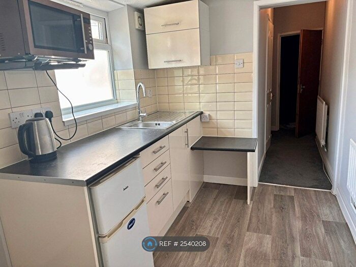 Studio To Rent In Church Road, St. George, Bristol, BS5