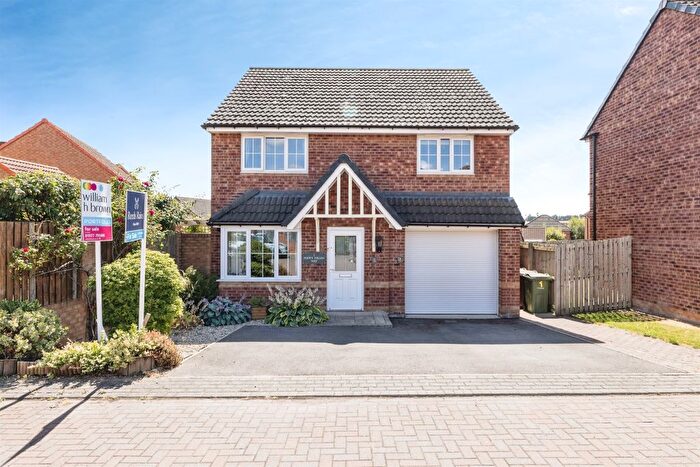 4 Bedroom Detached House For Sale In Poppy Fields Way, Pontefract, WF8