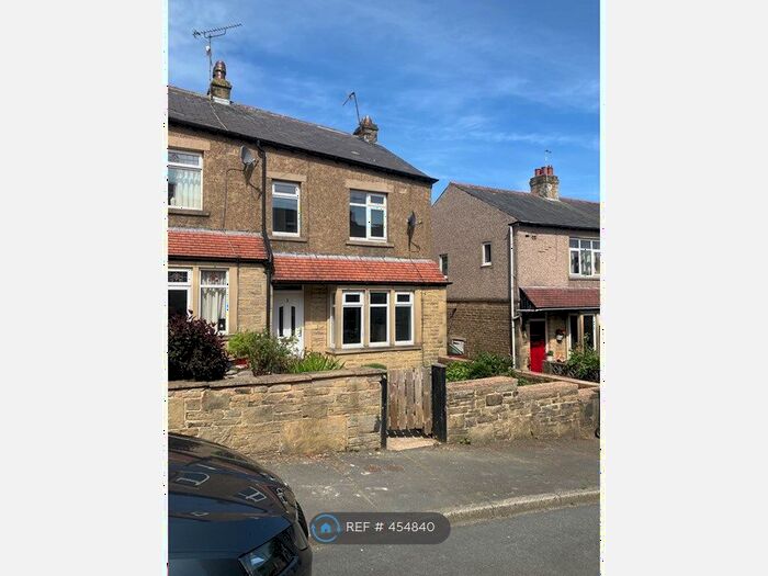 2 Bedroom Terraced House To Rent In South Street, Holywell Green, Halifax, HX4