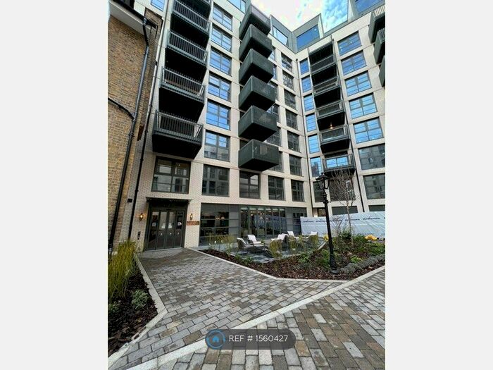 1 Bedroom Flat To Rent In Brigade Court, London, SE1