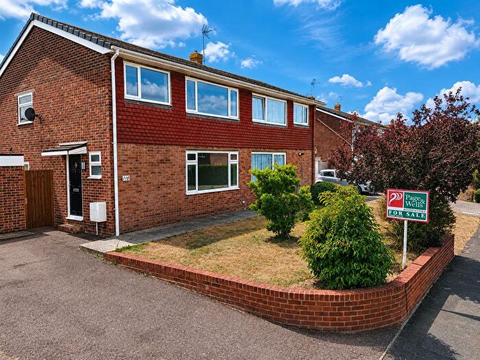 3 Bedroom Semi-Detached House For Sale In Bathurst Road, Staplehurst, Tonbridge, TN12