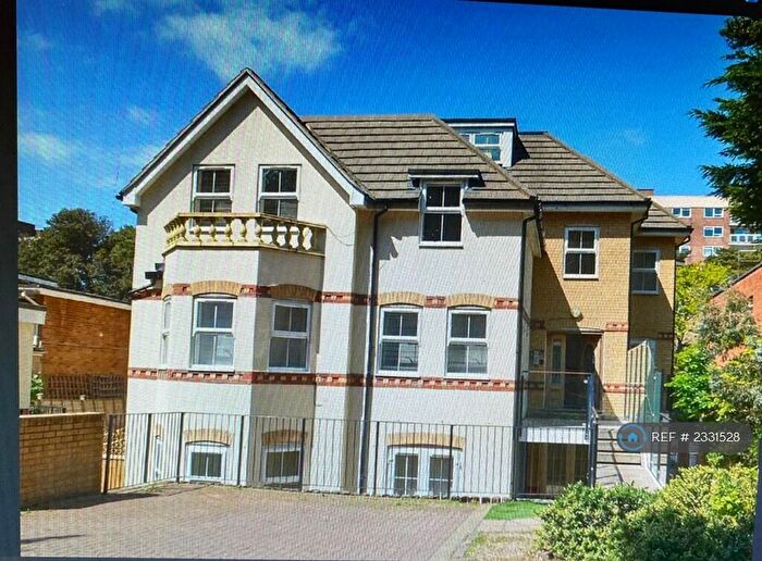 2 Bedroom Flat To Rent In Manor Road, Bournemouth, BH1