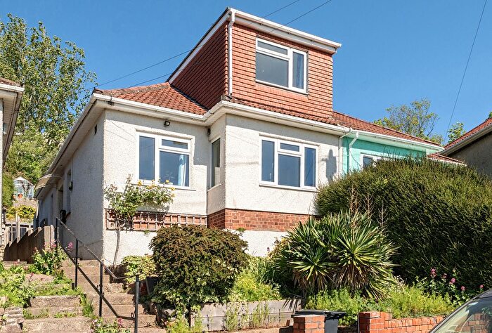 3 Bedroom Semi Detached House For Sale In Rousham Road, Bristol, Somerset, BS5