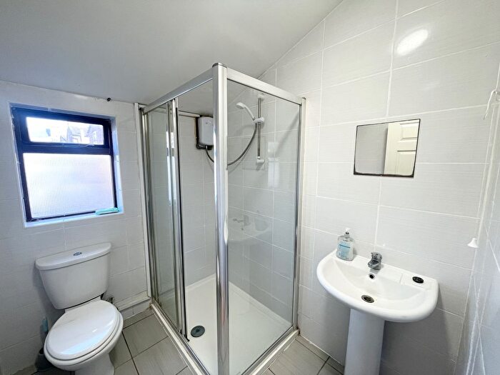 4 Bedroom Terraced House To Rent In Pytchley Street, Northampton, Northamptonshire, NN1