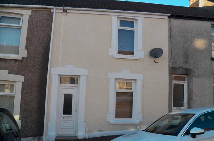 3 Bedroom House To Rent In Sebastopol Street, St Thomas, SA1