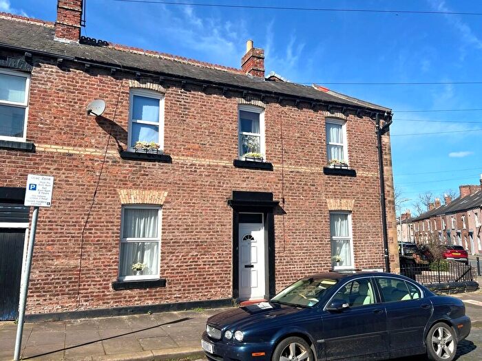 2 Bedroom End Of Terrace House For Sale In York Street, Carlisle, CA2