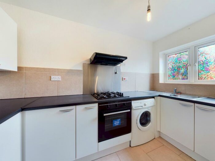 2 Bedroom Apartment To Rent In Waterhouse Street, Hemel Hempstead, Hertfordshire, HP1