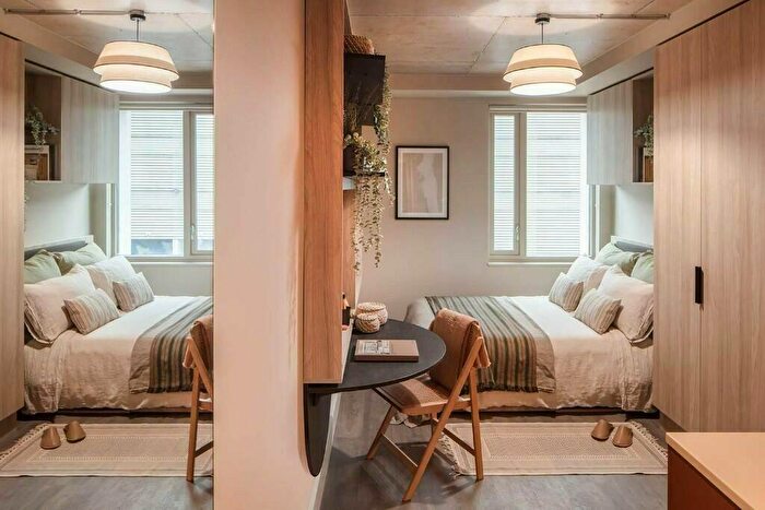 Studio To Rent In Chatfield Road, London, SW11