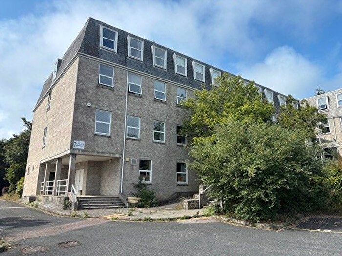 1 Bedroom Flat To Rent In Priory Road, St. Austell, PL25