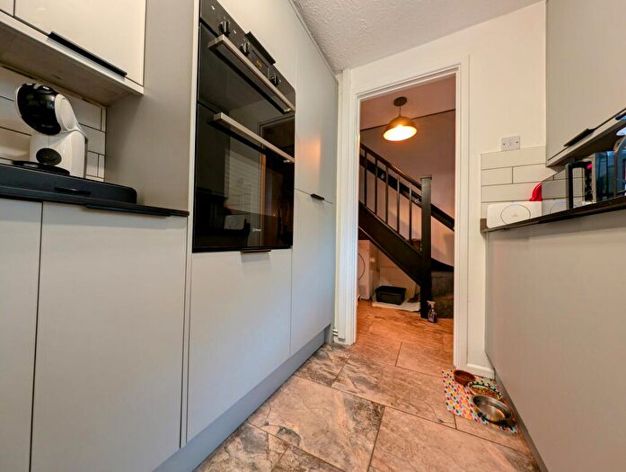2 Bedroom Terraced House For Sale In Cwm Alarch, Glenboi, Mountain Ash, CF45