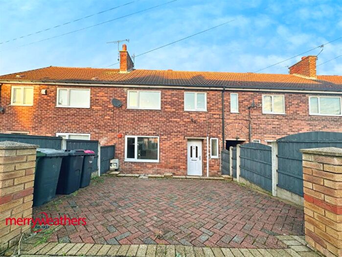 3 Bedroom Terraced House To Rent In Luterel Drive, Swallownest, Sheffield, S26
