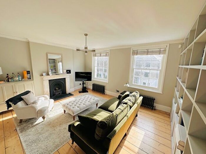 3 Bedroom Maisonette To Rent In Gloucester Crescent, Regents Park, NW1