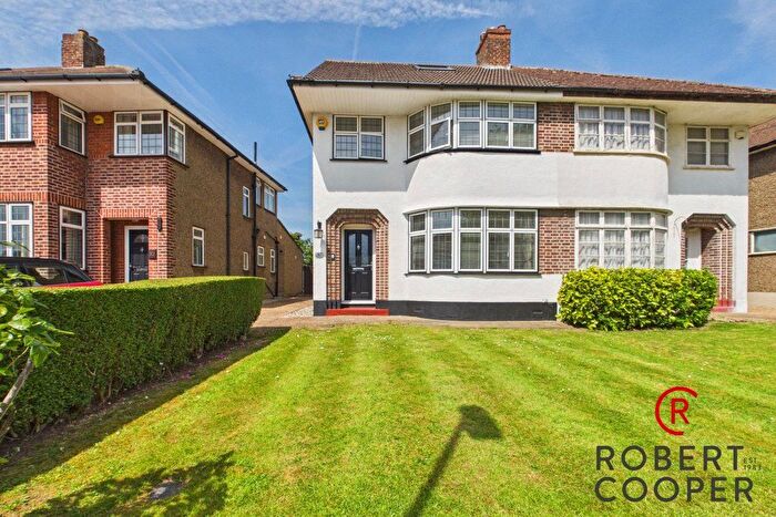 4 Bedroom Semi Detached House For Sale In Greencroft Avenue, Ruislip, HA4