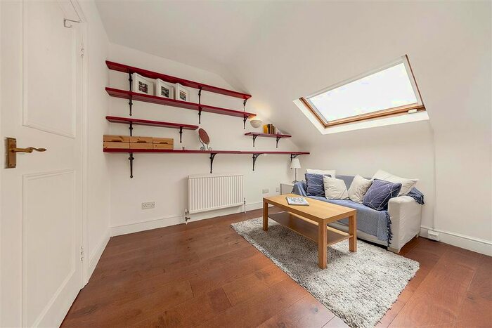 Studio To Rent In Fermoy Road, London, W9