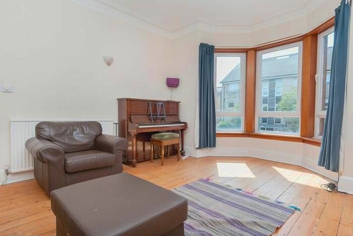 2 Bedroom Flat To Rent In Willowbrae Road, Edinburgh, EH8