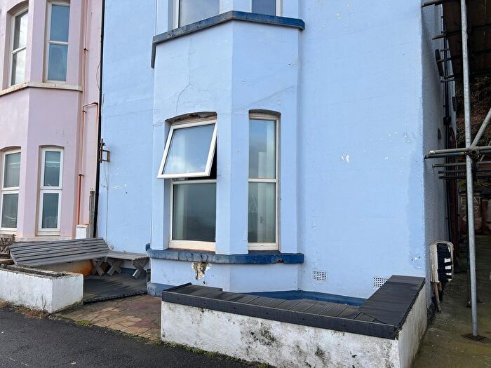 2 Bedroom Flat To Rent In Riviera Terrace, Dawlish, EX7