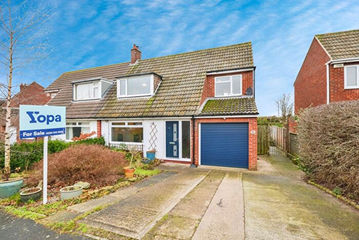 3 Bedroom Detached House For Sale In Roseberry Crescent, Middlesbrough, TS9