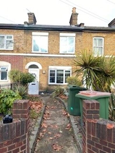 3 Bedroom Terraced House To Rent In Chandos Road, Stratford, E15