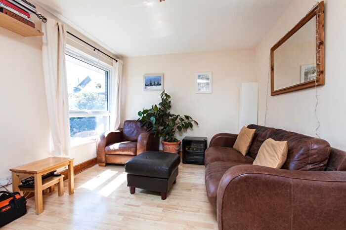 1 Bedroom Flat To Rent In Elsted Street, Elephant & Castle, SE17