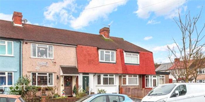 3 Bedroom Terraced House For Sale In Rosedene Avenue, Croydon, CR0