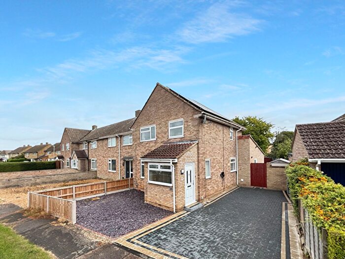 3 Bedroom End Of Terrace House For Sale In Sainfoin Close, Sawston, CB22