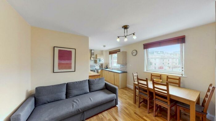 2 Bedroom Apartment To Rent In Farringdon Road, EC1M